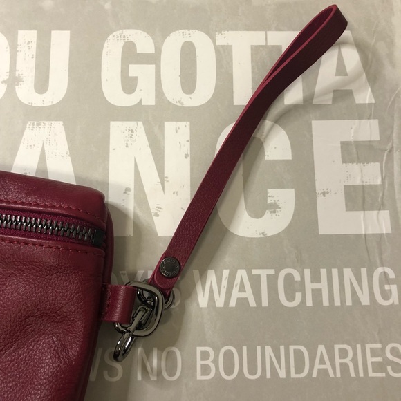 Longchamp LM Cuir Leather Wristlet Pouch p… - Picture 6 of 13